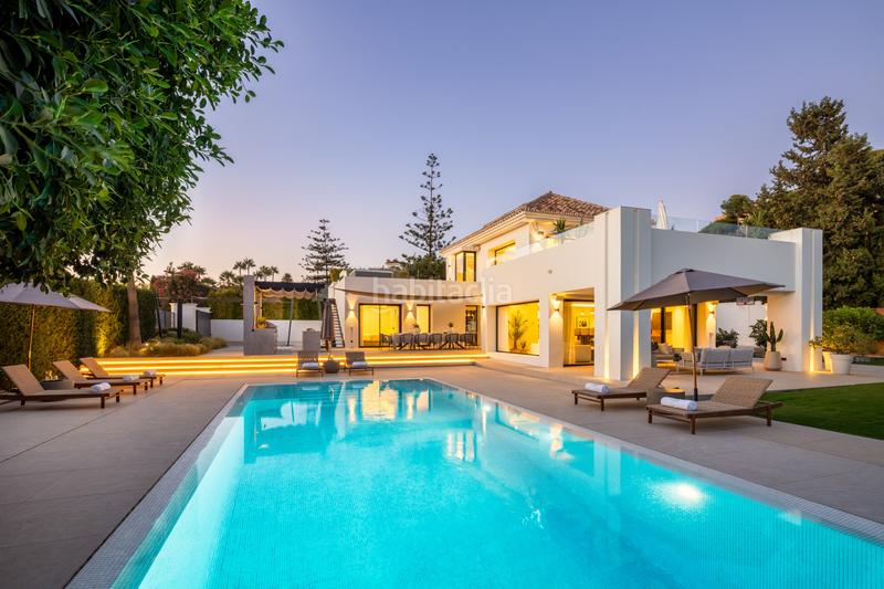 Foto f290e255-a05b-4e5f-b84b-2eb1625ca798. Casa amb aparcament piscina a Casco Antiguo Marbella