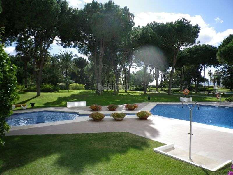 Foto 16a9c34e-d3a0-4180-9253-63603a9b0a00. Apartament amb piscina a Puerto Banús Marbella