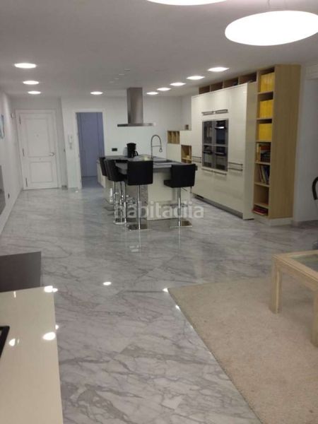 Foto 56bbb48e-1b4a-429b-95e1-0d8cf198aca7. Apartament amb piscina a Puerto Banús Marbella