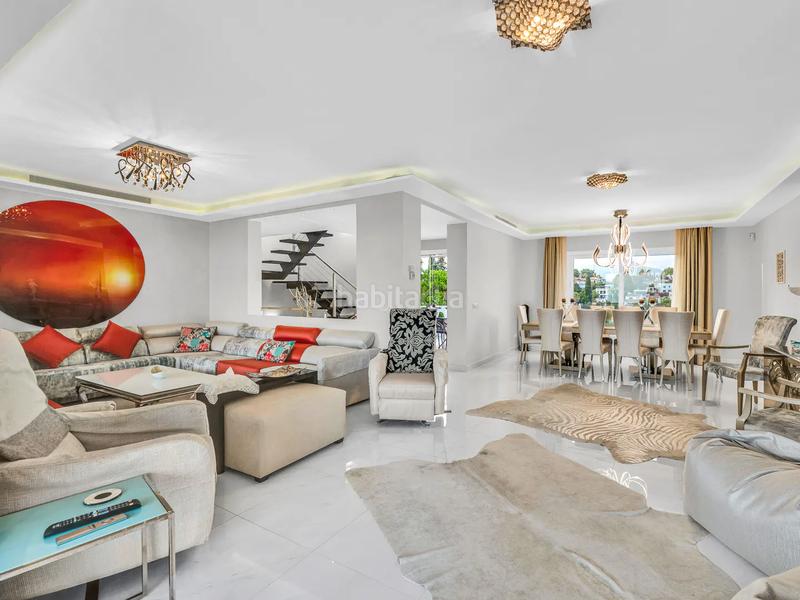 Foto 83bd647c-8642-4cd0-974b-ad2949de8774. Casa in amapolas las 446 in Nueva Andalucía centro Marbella