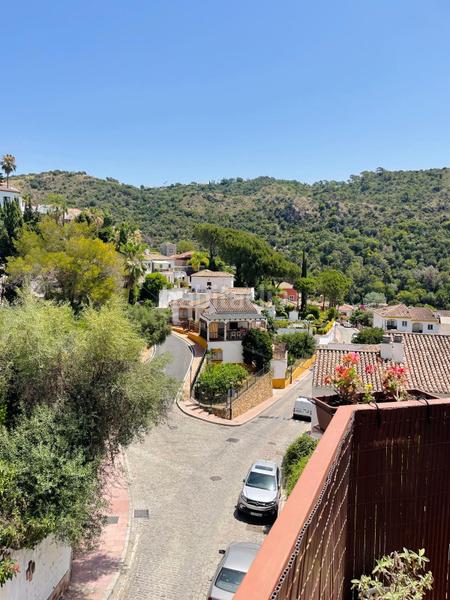 Foto a3d4b3bf-c4c4-4c00-bfb6-74e31ddd1024. Appartement mit parking pool in Benahavís pueblo Benahavís