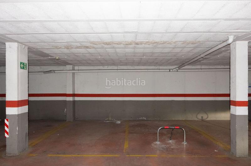 Foto 20b4237c-44c1-4890-bedd-8c48c6f9ae6a. Apartament amb aparcament piscina a puerto de Estepona Estepona