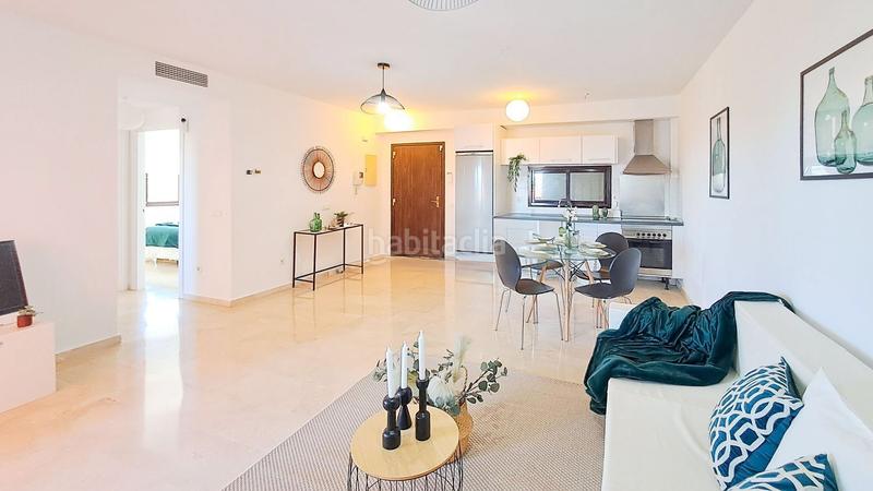 Foto 31fb0818-5e42-45af-be0d-7b999e4d21d4. Apartament amb aparcament piscina a puerto de Estepona Estepona