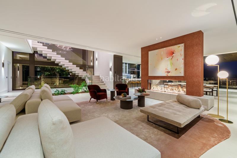 Foto cd878075-a869-4271-8764-3047a93cf149. House with parking pool in Benahavís pueblo Benahavís