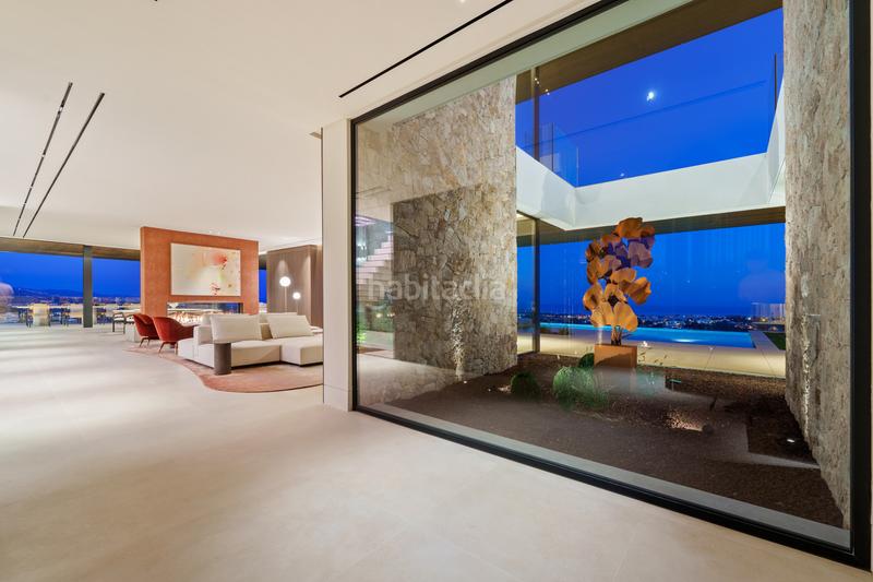 Foto e80faeea-6710-4331-a537-f6784d170800. House with parking pool in Benahavís pueblo Benahavís