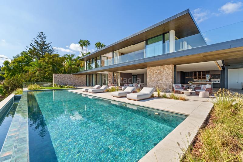 Foto f9b01c8b-847e-4f98-bad1-ea941f882c17. House with parking pool in Benahavís pueblo Benahavís