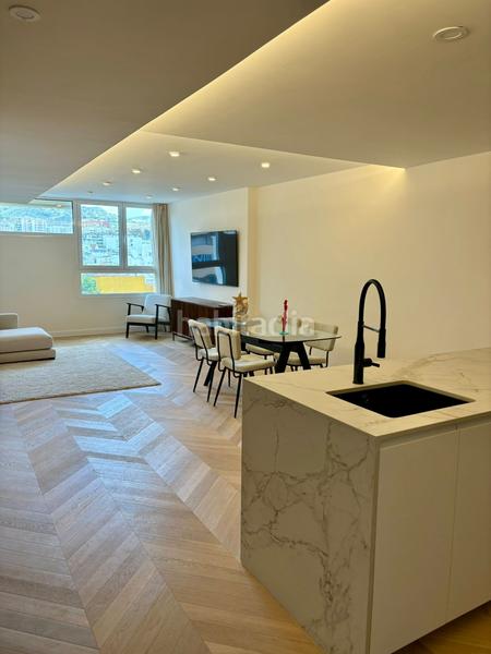 Foto 43305b7f-a1a7-4665-ad77-e53fa5de18f9. Lloguer apartament amb calefacció aparcament piscina a Marbella