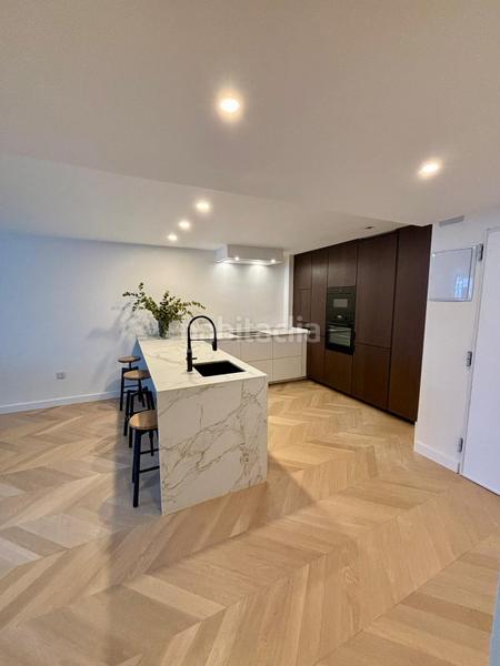 Foto 9b761891-9a41-4bd2-9fb5-257dfbd33ea3. Lloguer apartament amb calefacció aparcament piscina a Marbella