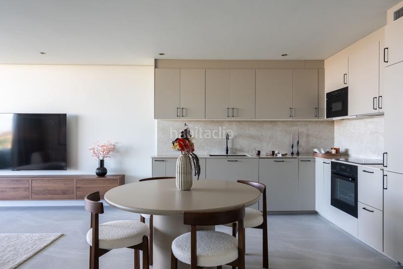 Foto 1c6c2f83-0aca-4115-86db-0a37b1981676. Apartament amb calefacció aparcament piscina a El Faro de Calaburra - Chaparral Mijas