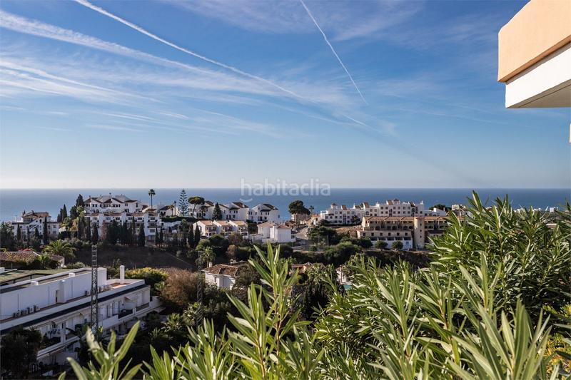 Foto 356abc48-bff0-4be8-8cd8-e3f5d59d169c. Apartament amb calefacció aparcament piscina a El Faro de Calaburra - Chaparral Mijas