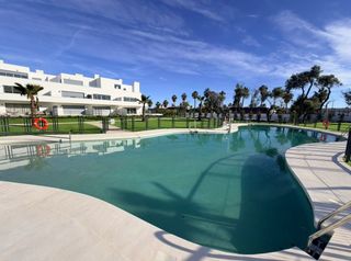 Lloguer Apartament a Centro. Moderno apartamento de 3 dormitorios en alquiler en bel air, est