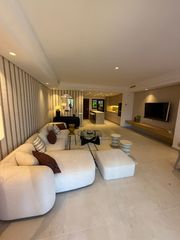 Affitto Casa a schiera in Lomas de Marbella Club. Exquisito apartamento de cinco dormitorios en comunidad gada pre