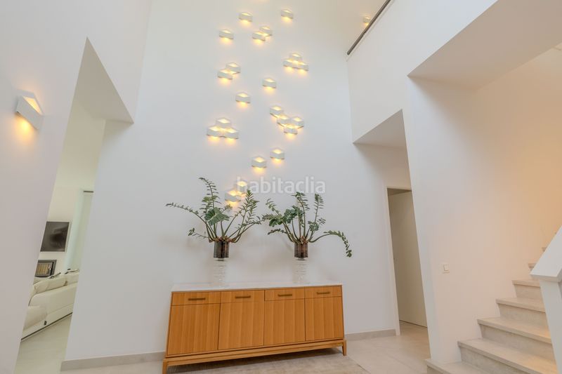 Foto a7cf5295-ec13-4d52-a6e0-9d12c1fdc0e1. Casa amb calefacció aparcament piscina a Sierra Blanca Marbella