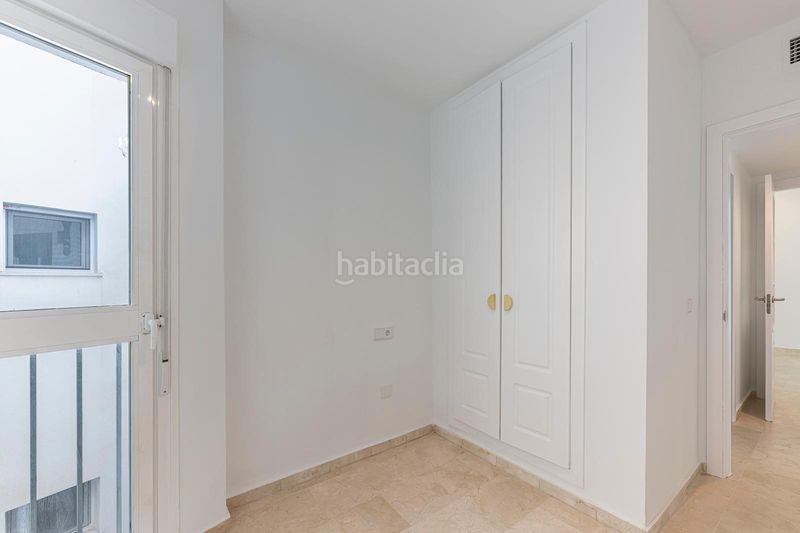 Foto cd425e1f-1c31-40af-bfb2-98a147a88207. Apartament amb calefacció aparcament a Centro Estepona