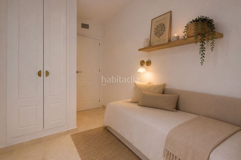 Foto e3025cc2-a580-4640-bc06-83b6bd4a4453. Apartament amb calefacció aparcament a Centro Estepona