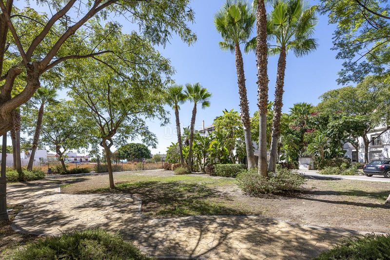 Foto efa7cd44-3f80-41c0-bf42-8c08b4efc6db. Apartament amb calefacció aparcament a Centro Estepona