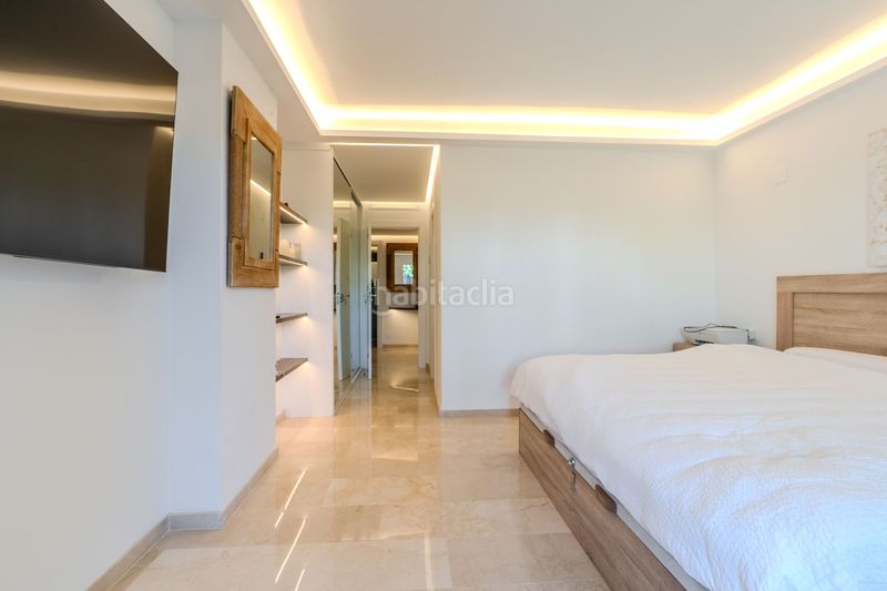 Foto 1cbe58c3-21ce-4858-9aed-7cace564c42f. Apartament amb calefacció aparcament piscina a Puerto Banús Marbella