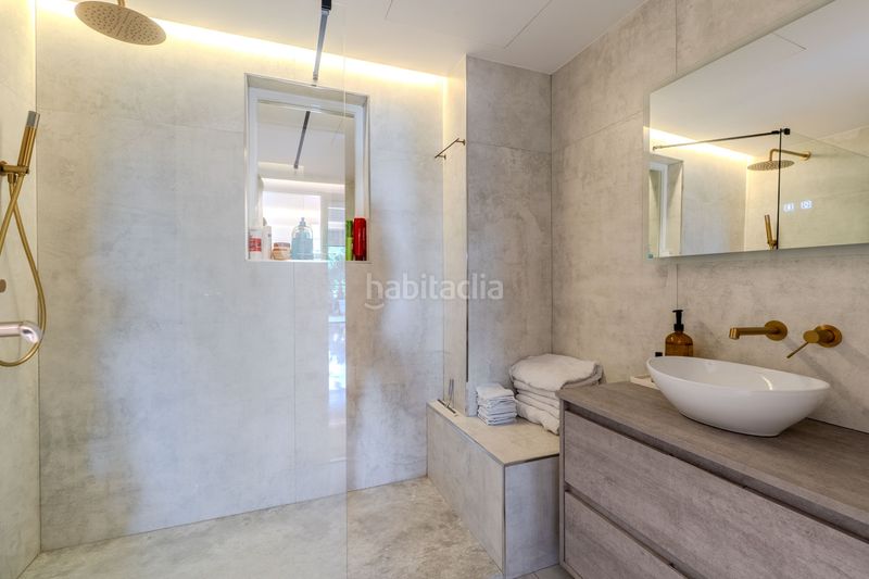 Foto 6008288e-e075-4ae2-8f6c-283696bd4dd7. Apartament amb calefacció aparcament piscina a Puerto Banús Marbella