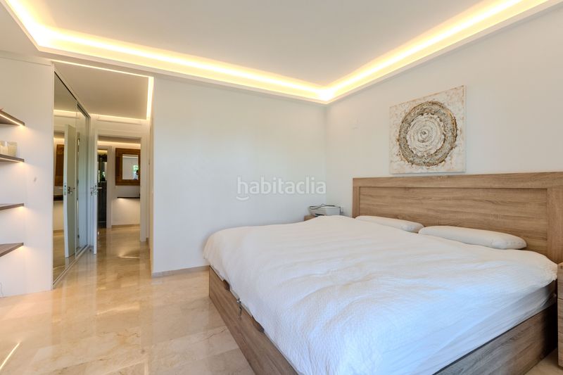 Foto 876b48ae-599e-42c2-88b9-6d630132057c. Apartament amb calefacció aparcament piscina a Puerto Banús Marbella