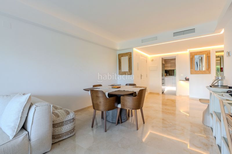 Foto b2b50d05-f1c4-46f9-936a-2d43c815ffd2. Apartament amb calefacció aparcament piscina a Puerto Banús Marbella