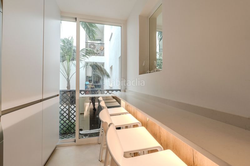 Foto b6df2a9e-3a3b-473a-bd34-c69ea9565e8e. Apartament amb calefacció aparcament piscina a Puerto Banús Marbella