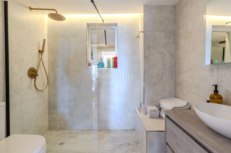 Foto fec88e00-3930-41ab-8bc4-39319dddebf0. Apartament amb calefacció aparcament piscina a Puerto Banús Marbella