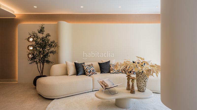 Foto 17d624c3-ec49-4787-9e85-c6f992c51a83. Apartament amb calefacció aparcament piscina a Centro Estepona