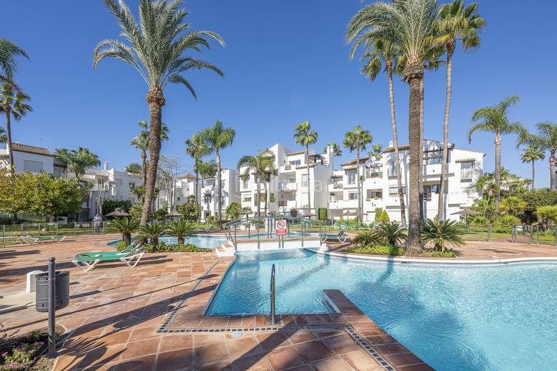 Foto d3b0dfa2-e08d-4f4d-824c-1bc03cdd585f. Apartament amb calefacció aparcament piscina a Centro Estepona