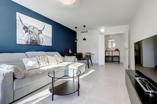 Miete Appartement in Centro. Moderno apartamento de tres dormitorios cerca del puerto de este