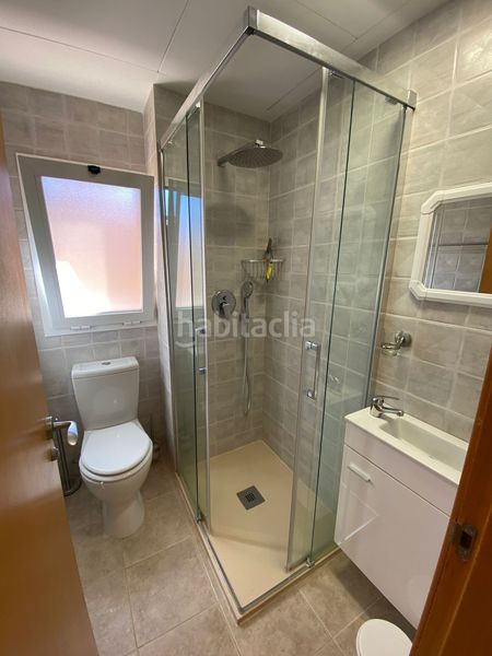 Foto d5ed8a8d-0e35-4c3c-8938-787a9ecf0a99. Àtic amb calefacció aparcament piscina a marina de Casares Casares