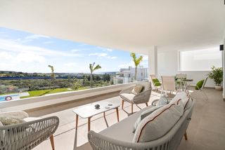 Lloguer Apartament a Casares pueblo. Despierta cada día con tu propio estilo de vida junto a la lagun