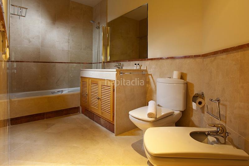 Foto 3a385f38-7341-4b8a-a01e-7282a7b14095. Apartamento  en venta puerto banus, en Marbella