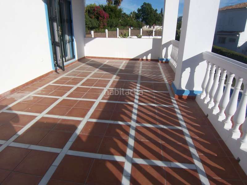 Foto 9c95c592-6e61-4b89-97fb-b2ab4070f4cc. Casa amb piscina a Casco Antiguo Marbella