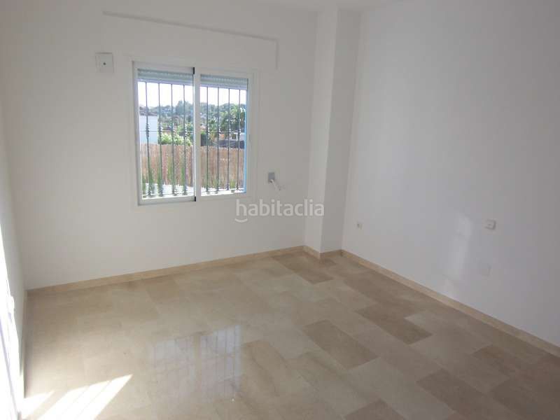Foto fcd81d85-f10d-4533-86f3-75e1d8b8ca1c. Casa amb piscina a Casco Antiguo Marbella