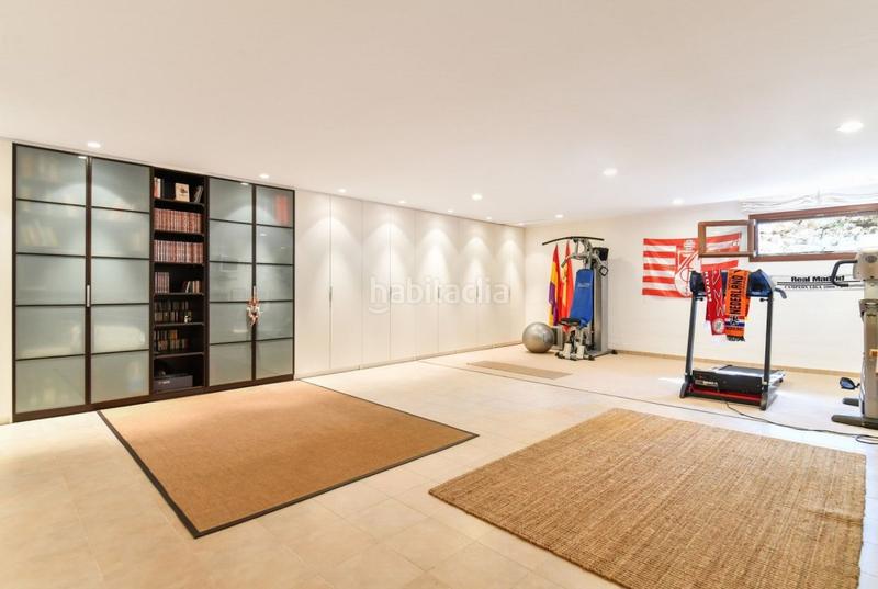 Foto 7a00e9f5-e64a-4509-a594-8cbbb8741ae8. Casa adossada amb calefacció aparcament piscina a Benahavís