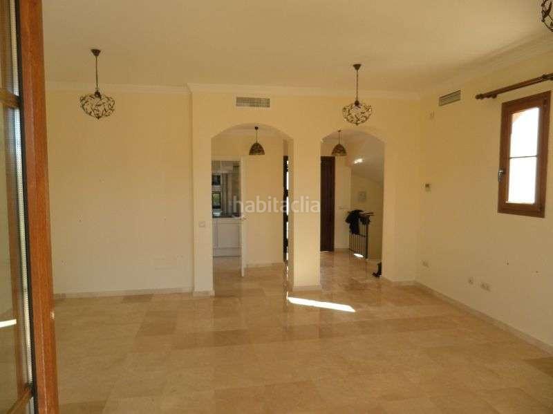 Foto dfda2cae-36c1-4e05-9a1e-9ad72908f01a. Casa villa en venta en Casco Antiguo Marbella