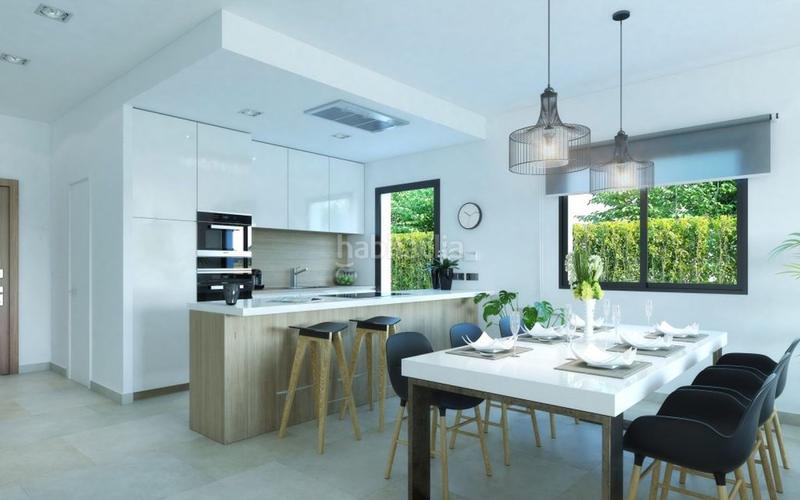Foto b0c44fd4-6ecd-4161-adb5-1b057406b911. Casa adosado en venta en Casco Antiguo Marbella