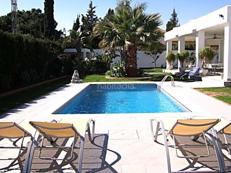 Foto 6a3538e8-df9a-46bc-b429-062833fcd9a0. Casa villa en venta en Casco Antiguo Marbella