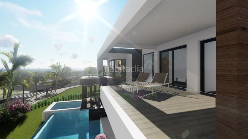 Foto 04dfc8c6-127f-4e00-b781-b5b663e16b0b. Casa amb aparcament piscina a Casco Antiguo Marbella