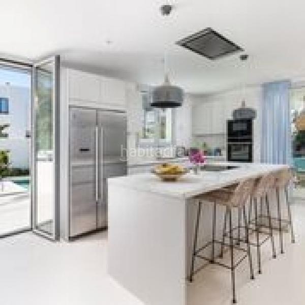 Foto c2660e25-a29d-4aa3-a46f-2a013786f907. Casa villa en venta en Casco Antiguo Marbella