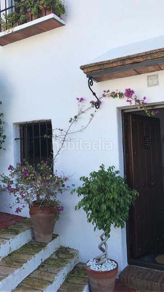 Foto d6066f22-c12f-4e46-bdb3-97edb468a095. Casa adosada adosado en venta en Casco Antiguo Marbella