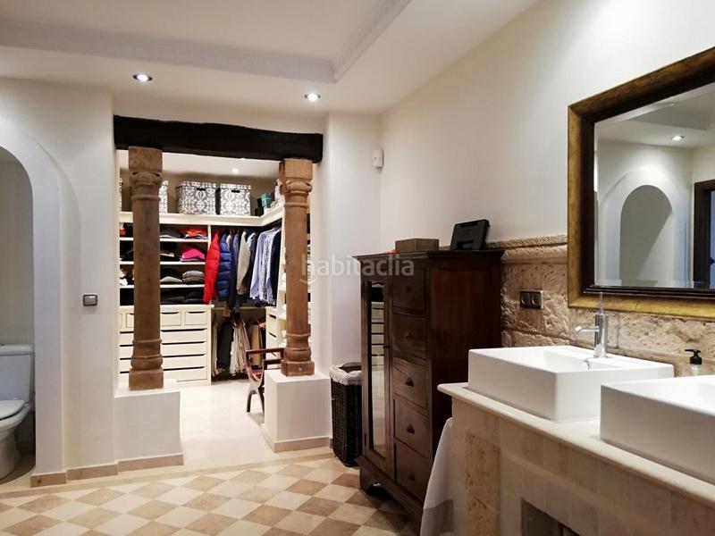 Foto 6c68f0b8-16b2-4108-a10a-128008a15507. Casa villa en venta en benalmadena en Centro Benalmádena