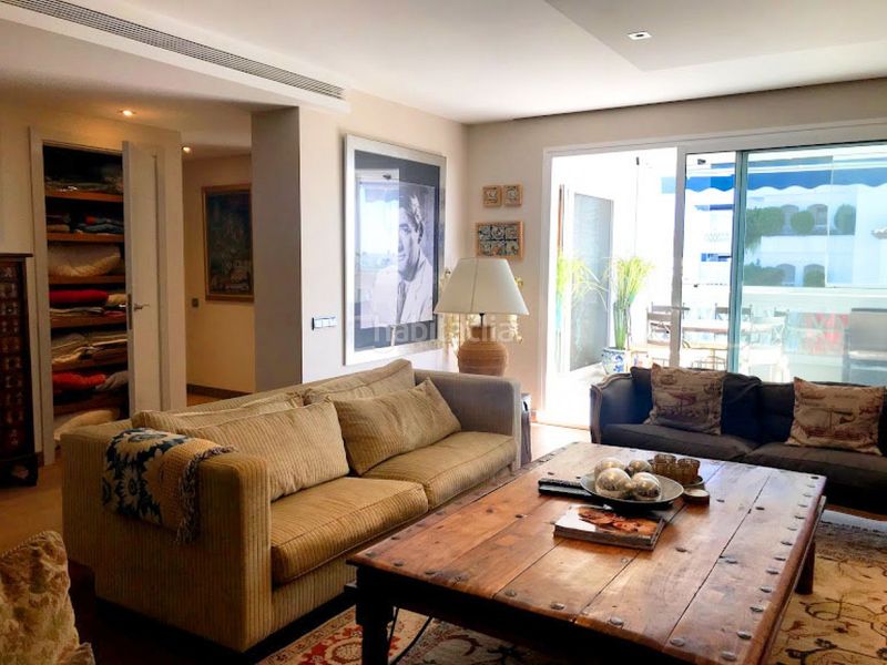 Foto 2e223e08-6dab-4b3c-91cb-b02059dd3652. Apartament amb aparcament piscina a Puerto Banús Marbella