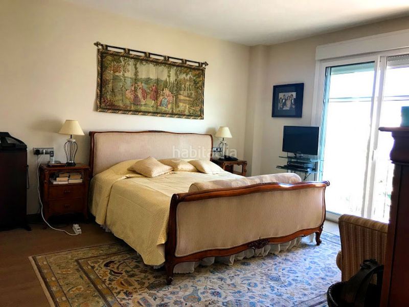 Foto 2ee95b9f-de2e-4e2f-920a-ab78ffa2293c. Apartament amb aparcament piscina a Puerto Banús Marbella