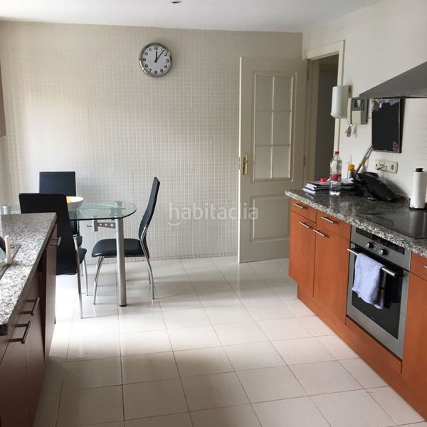 Foto 892eeb1e-92ec-4826-ab4d-78ecadfc702a. Apartament amb calefacció aparcament piscina a Casco Antiguo Marbella
