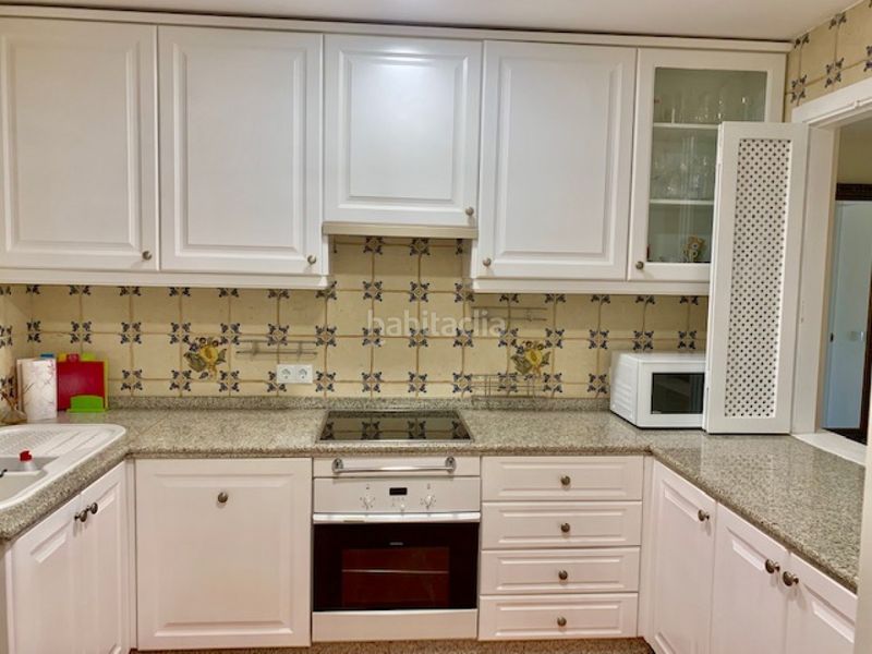 Foto 42c0264c-efaa-477c-a72c-8c1a65393ce3. Apartament amb aparcament piscina a Centro Estepona