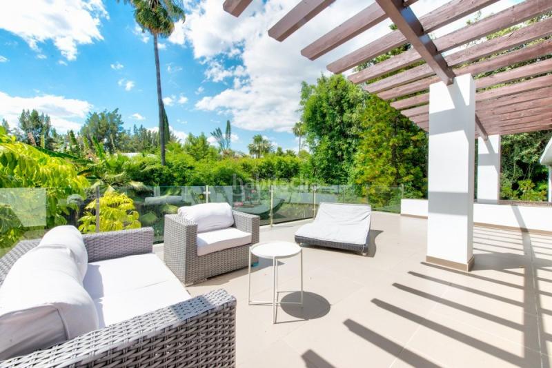 Foto 3f31cf1f-d3ef-4e67-abde-84199773b192. Casa amb aparcament piscina a Casco Antiguo Marbella