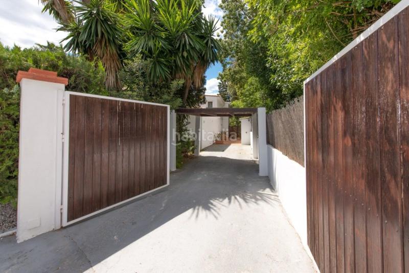 Foto 97add3c8-2c16-4eb9-9c0d-2f70f81eb244. Casa amb aparcament piscina a Casco Antiguo Marbella