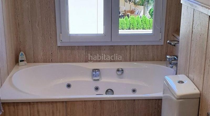 Foto 12b08eba-9f5f-4a9f-833c-231d40d8ba86. Attico con parcheggio piscina in Playa Bajadilla - Puertos Marbella