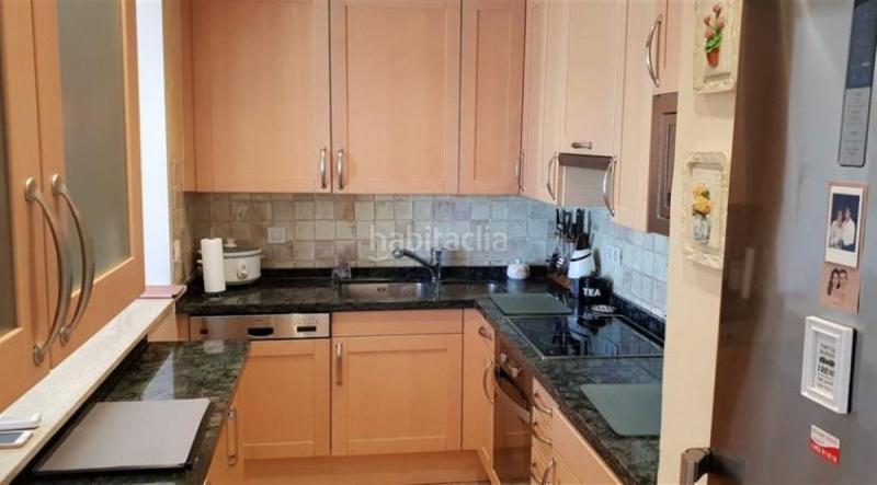 Foto 9ab9bb29-d526-4996-bbc8-95644304a546. Attico con parcheggio piscina in Playa Bajadilla - Puertos Marbella